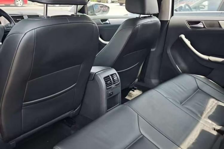 Used Volkswagen Sagitar 2014 1.4TSI Manual Luxury Model
