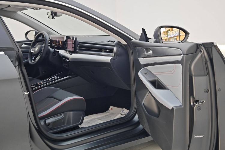 Used Volkswagen Lamando 2024 Lavida L 280TSI DSG Cool & Spicy Edition