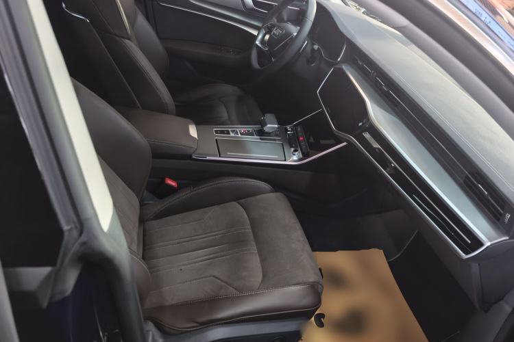 Used Audi A7L 2022 45 TFSI S-line Dream-Building Edition
