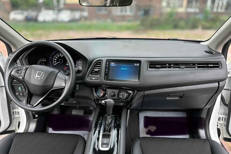 Used Honda Vezel 2020 1.5L CVT Pioneer Edition
