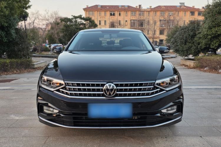 Used Volkswagen Magotan 2025 Zhongxiang Version 280TSI DSG Comfort Edition