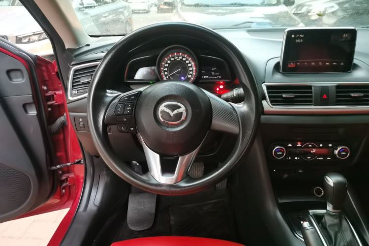 Used Mazda Mazda 3 Axela 2016 Sedan 1.5L Automatic Luxury Model