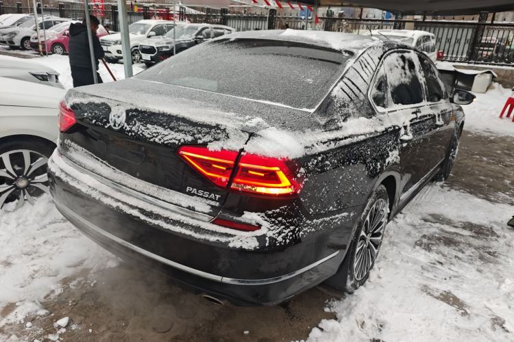 Used Volkswagen Passat 2017 330TSI DSG Prestige Edition
