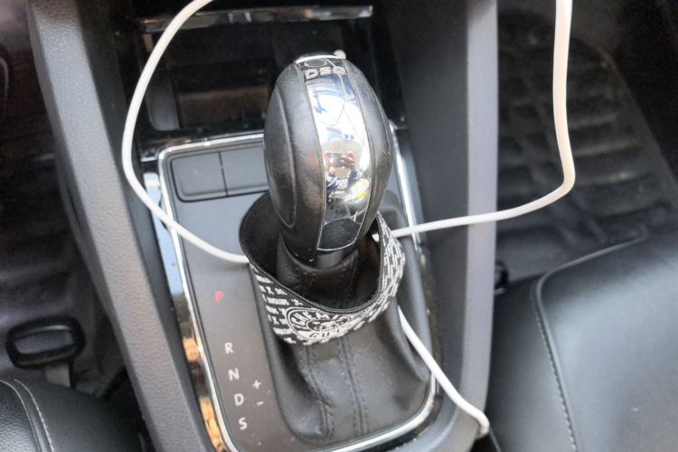 Used Volkswagen Sagitar 2015 230TSI Automatic Comfort Version