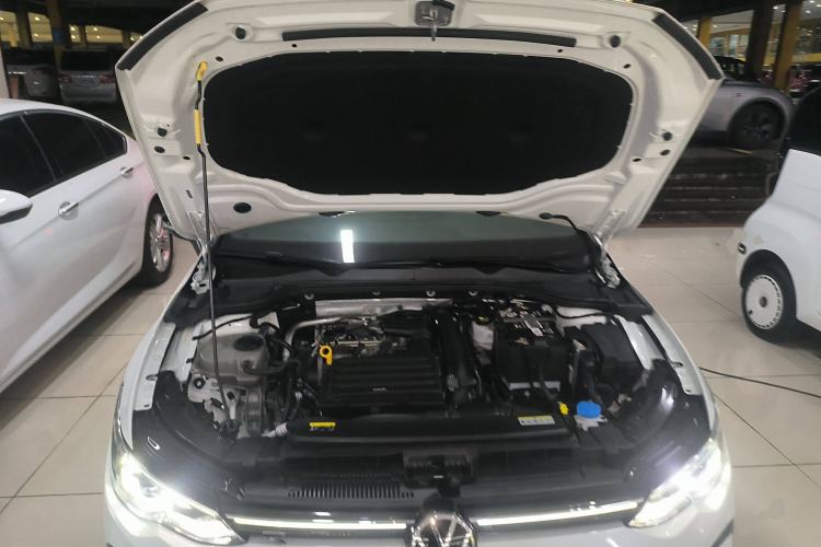 Used Volkswagen Golf 2023 Facelift 280TSI DSG R-Line Lite
