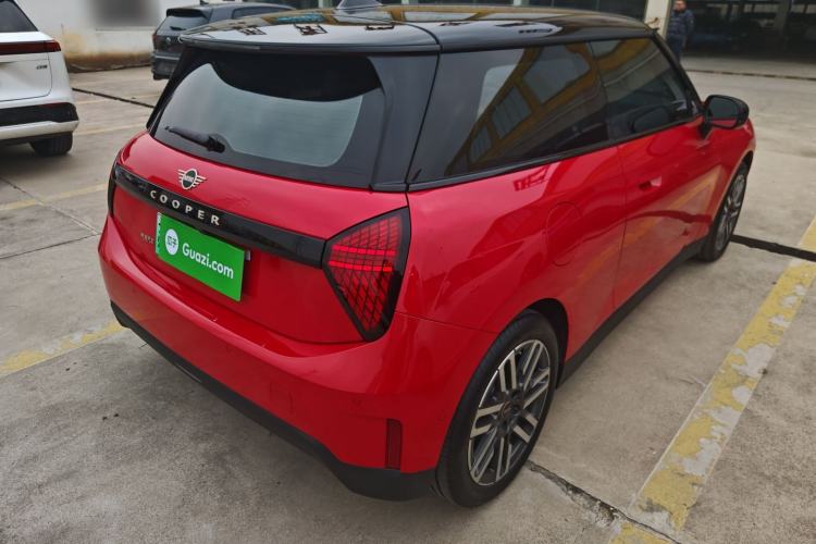 Used  Electric MINI COOPER 2024 456km COOPER E Classic Edition