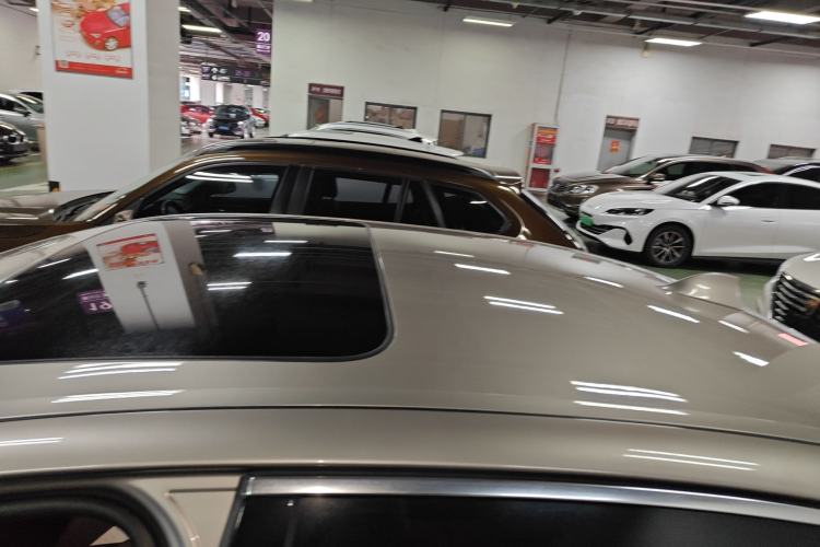 Used BMW 5 Series 2014 525Li Luxury Design Package