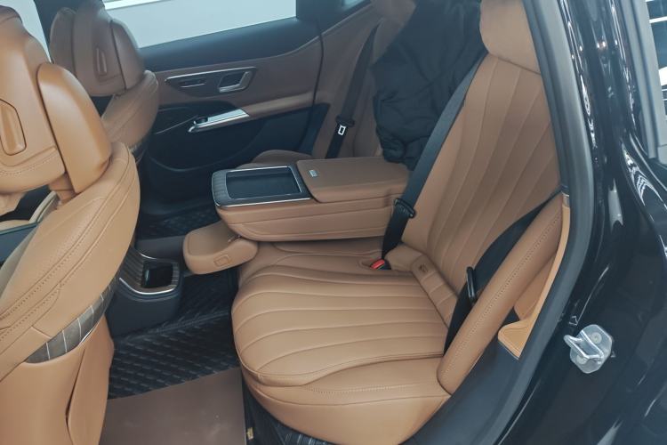 Used Mercedes-Benz E-Class 2025 Facelift E 300 L Fashion Edition
