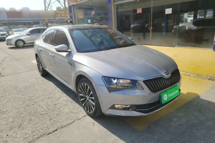 Used Skoda Superb 2016 TSI330 DSG Smart Drive Edition
