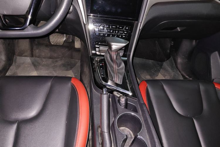 Used Venucia D60 2018 1.6L CVT Smart Connect Elite Edition
