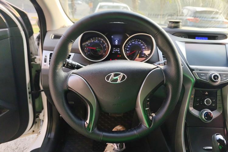 Used Hyundai Elantra 2015 1.6L Automatic Leading Model