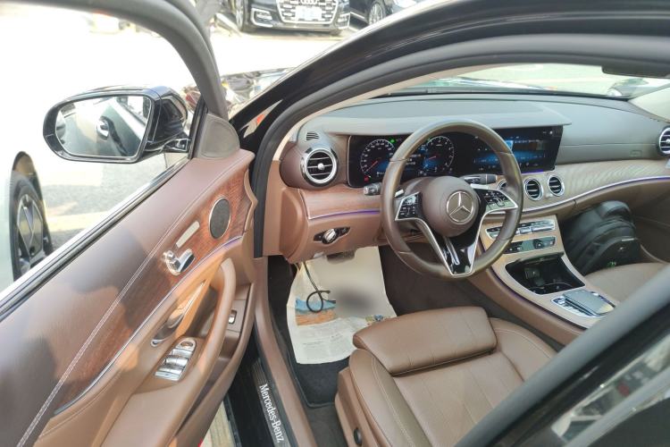 Used Mercedes-Benz E-Class 2023 Facelift E 260 L
