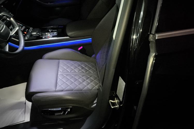 Used Audi A8 2022 A8L 50 TFSI quattro Comfort Edition Collector's Model
