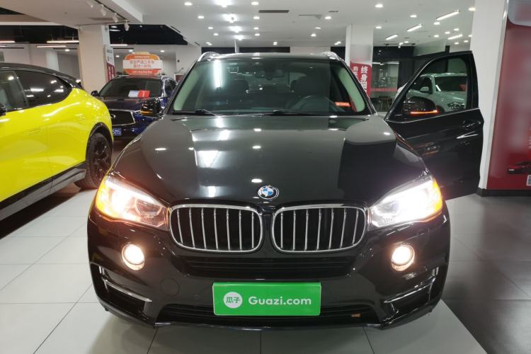 Used BMW X5 2018 xDrive28i
