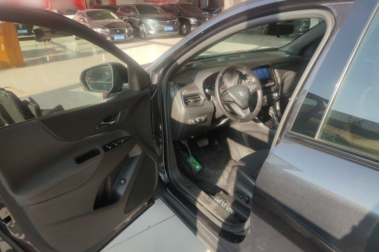 Used Chevrolet Equinox 2021 550T RS Smart Boundary-Pushing Edition
