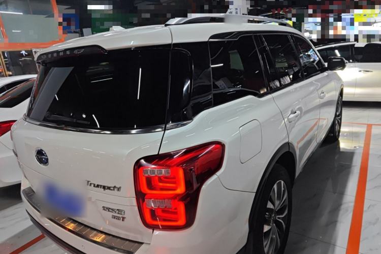 Used GAC Trumpchi GS8 2017 320T Two-Wheel Drive Luxury Smart Connectivity Version (7 Seats)