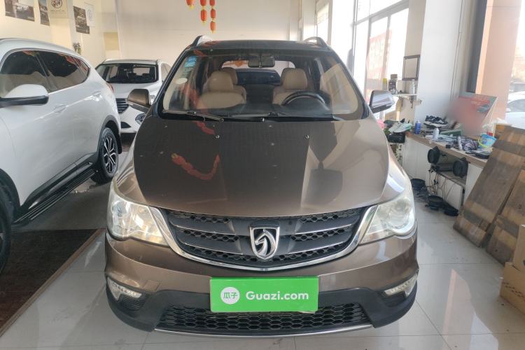 Used Baojun 730 2014 1.5L Manual Luxury Navigation ESP Version 7 Seats

