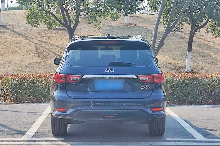 Used Infiniti QX60 2016 2.5 S/C Hybrid Two-Wheel-Drive Excellence Edition China V Standard