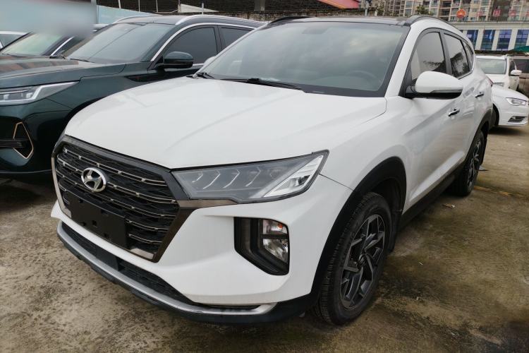 Used Hyundai Tucson 2020 280TGDi Two-Wheel-Drive GLS Fashion Edition China VI Standard
