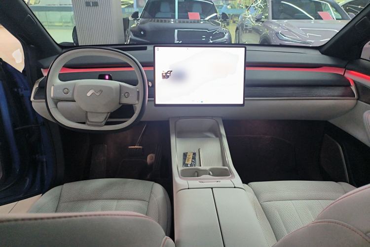 Used ONVO L60 2024 60 kWh All-Wheel Drive
