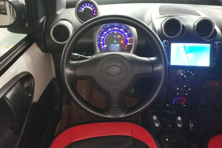 Used BYD F0 2015 1.0L AMT Joyful Cool Model
