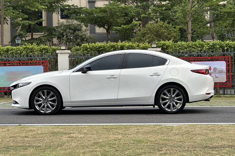 Used Mazda Mazda 3 Axela 2022 2.0L Automatic Zhi Rui Edition
