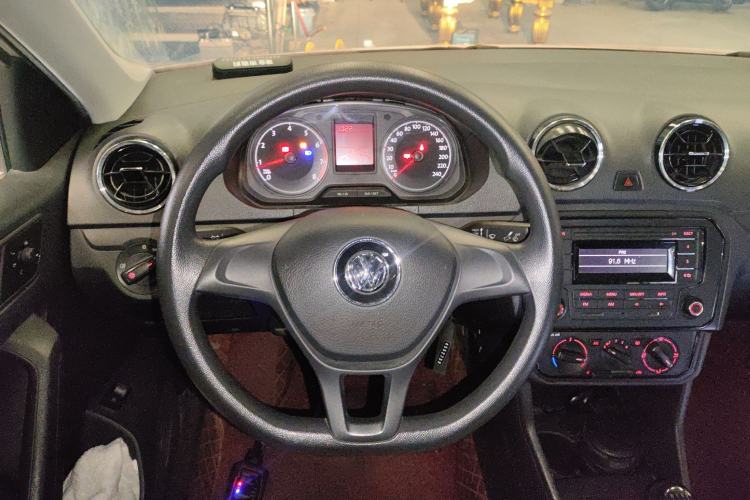 Used Volkswagen Jetta 2017 1.5L Manual Fashion Edition