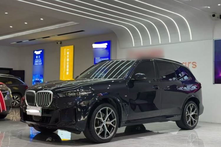 Used BMW X5 2023 xDrive 30Li Luxury M Sport Night Edition Package
