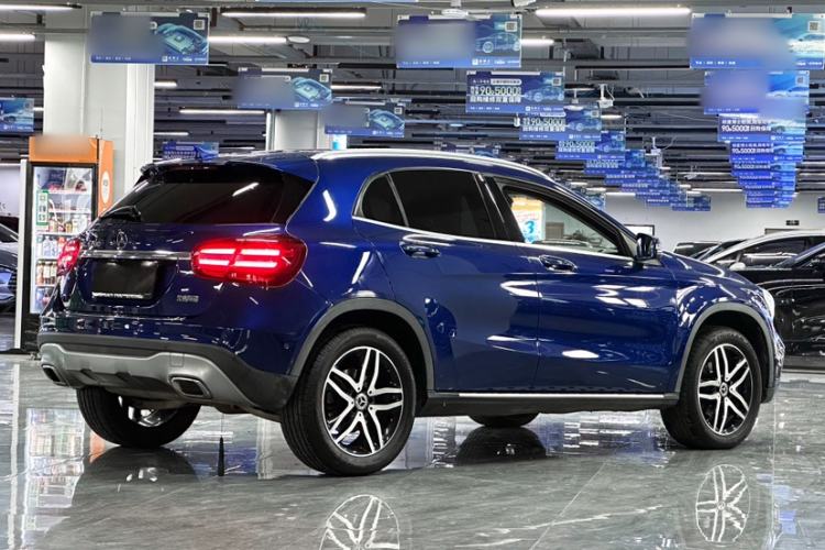 Used Mercedes-Benz GLA 2017 GLA 200 Fashion Model
