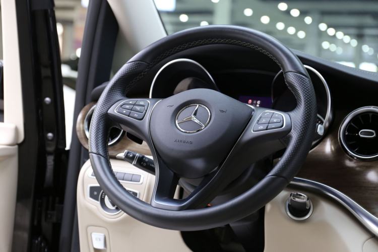 Used Mercedes-Benz V-Class 2020 V 260 L Long-wheelbase Luxury Edition