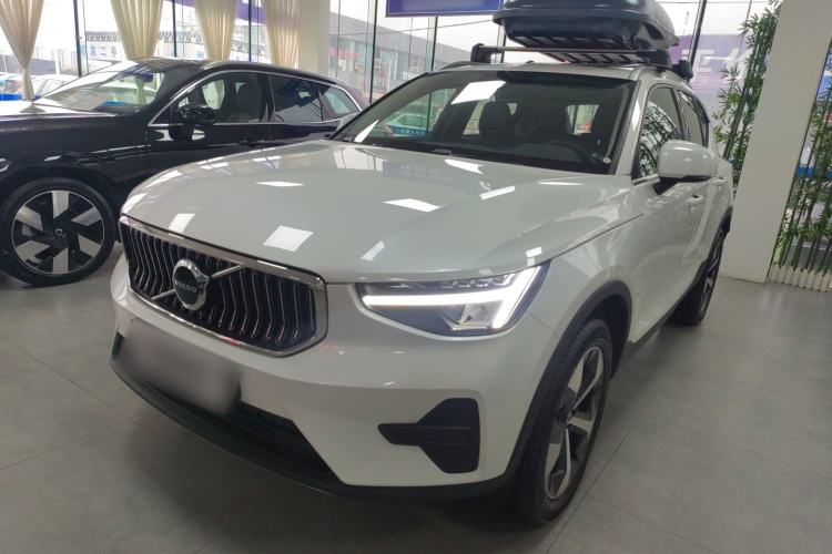 Used Volvo XC40 2024 B4 4x4 Smart Luxury Edition