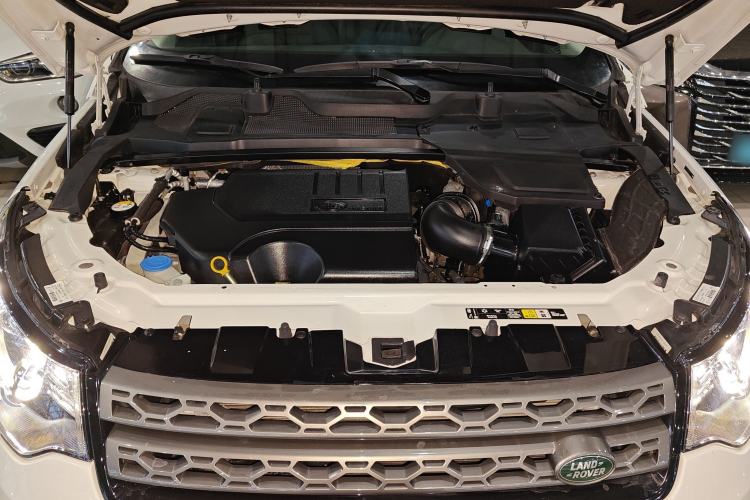 Used Land Rover Discovery Sport 2019 240 PS SE Version China VI Standard
