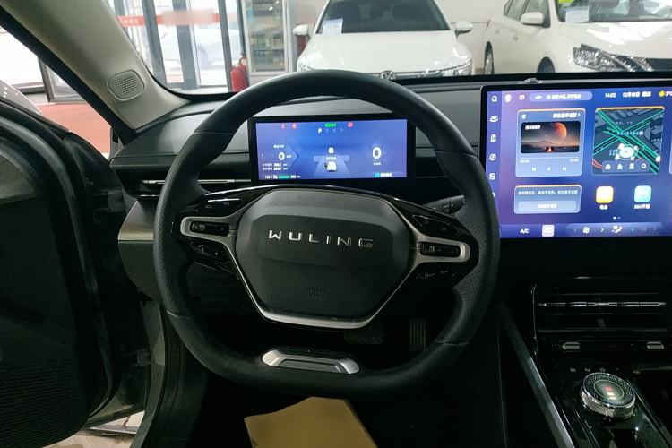 Used Wuling Xingguang 2024 Co-Creation Edition 510 Advanced Model
