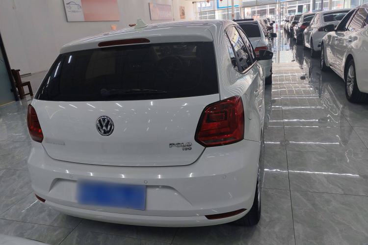 Used Volkswagen Polo 2016 1.6L Automatic Comfort Model
