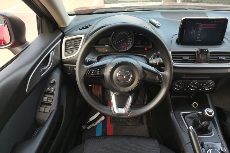 Used Mazda Mazda 3 Axela 2017 Sedan 1.5L Manual Comfort Model Emission Standard China V
