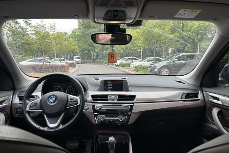 Used BMW X1 2018 sDrive18Li Luxury Model
