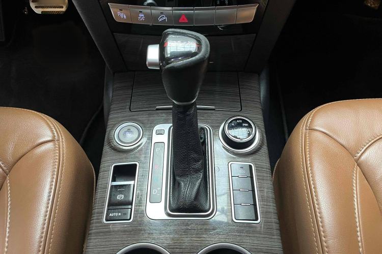 Used Haval H9 2015 2.0T Four-Wheel Drive Luxury 7-Seater
