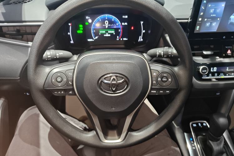 Used Toyota FRONTLANDER 2023 2.0L Smart Electric Hybrid Dual-Engine Leading Edition
