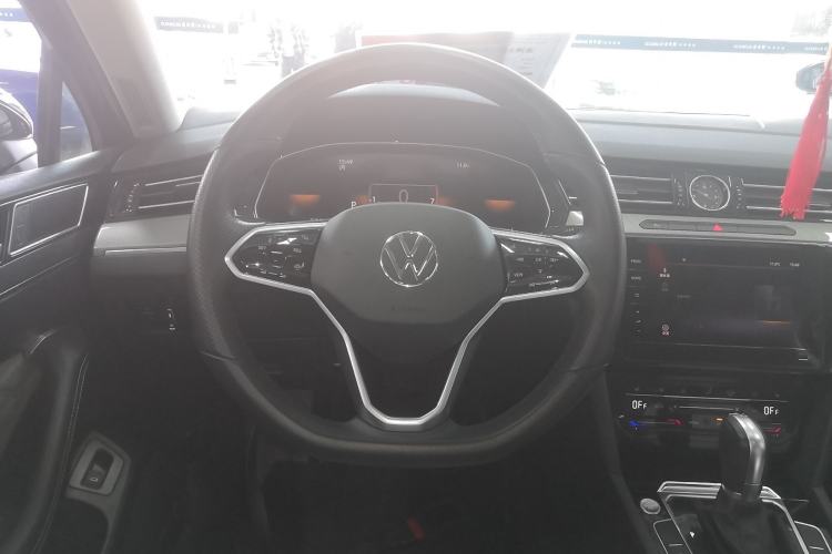 Used Volkswagen Magotan 2023 2 Million Units Limited Edition 330TSI DSG Leading Version