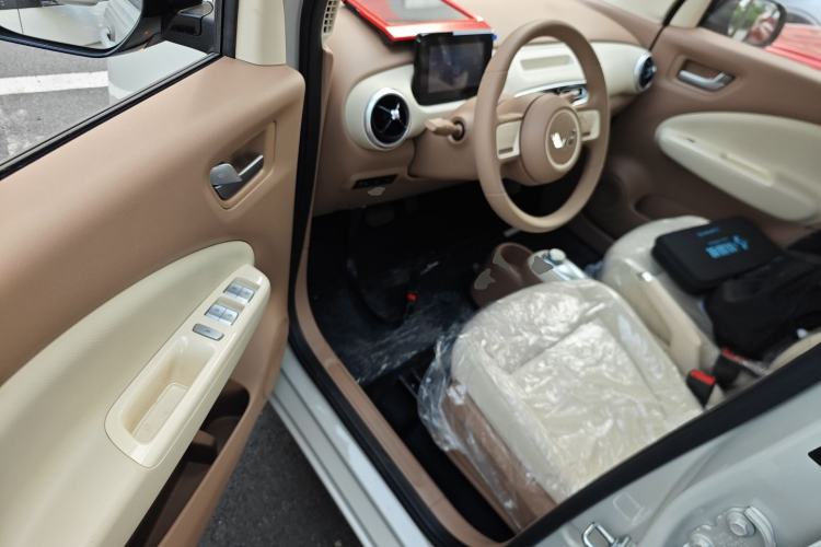 Used Wuling Hongguang MINIEV 2025 Four-Door Version Advanced Edition
