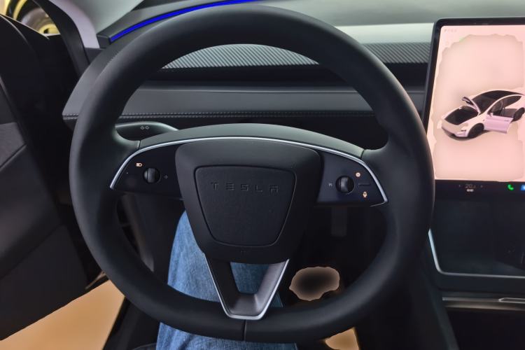 Used Tesla Model Y 2025 Rear-Wheel-Drive Version
