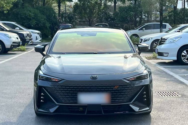 Used Changan UNI-V 2023 1.5T Prestige Model
