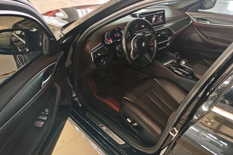 Used BMW 5 Series 2022 530Li Leading Model M Sport Package
