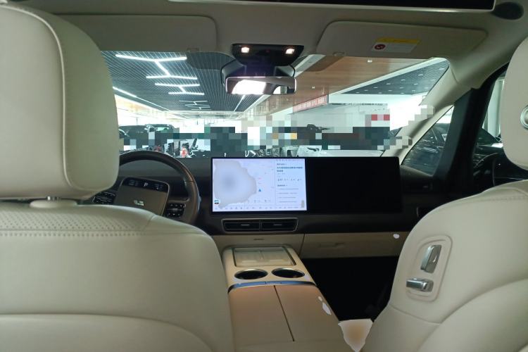 Used Li Auto MEGA 2024 Ultra Model
