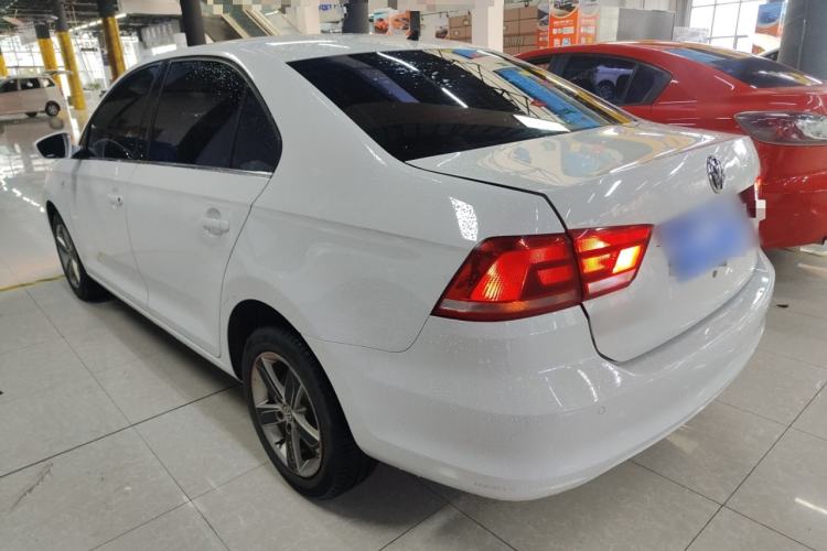 Used Volkswagen Santana 2015 1.6L Manual Comfort Edition