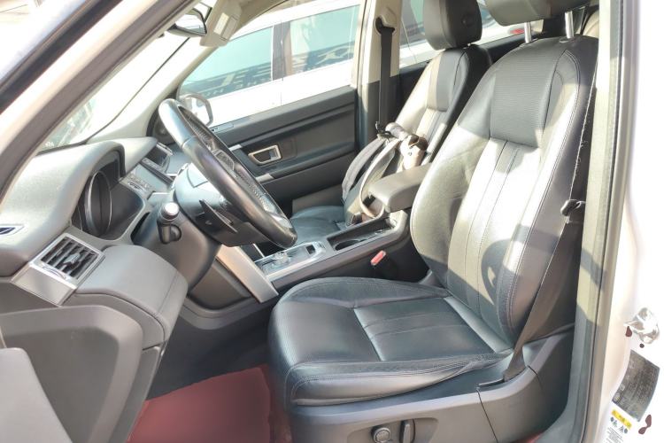 Used Land Rover Discovery Sport 2016 2.0T SE
