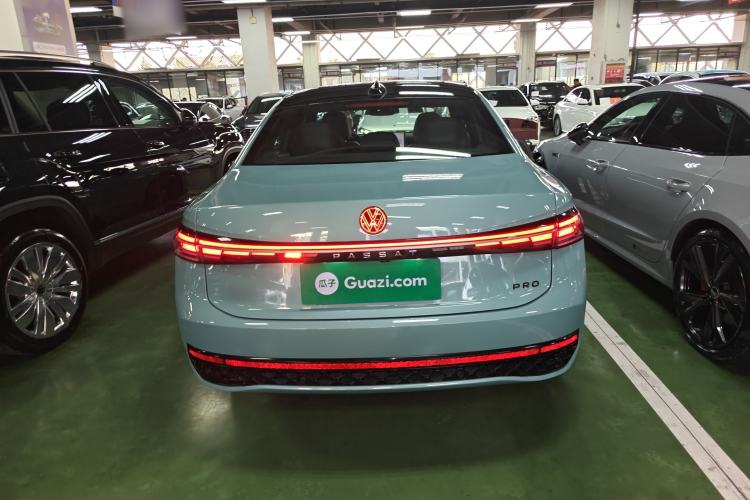 Used Volkswagen Passat 2025 Pro 380TSI Starry Dragon Luxury Edition
