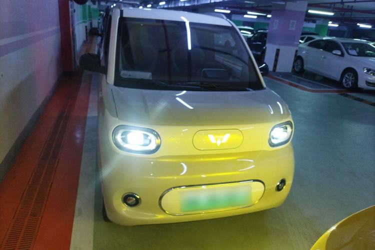 Used Wuling Hongguang MINIEV 2024 3rd Generation 215km Advanced Version
