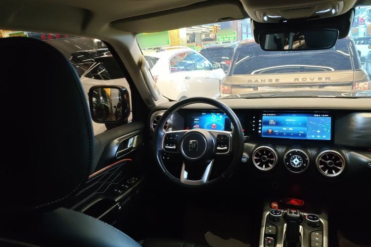 Used Tank 300 2021 City Edition 2.0T—Truly Stylish
