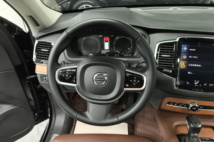 Used Volvo XC90 2019 T6 Zhiya Edition 7-Seater China VI Standard
